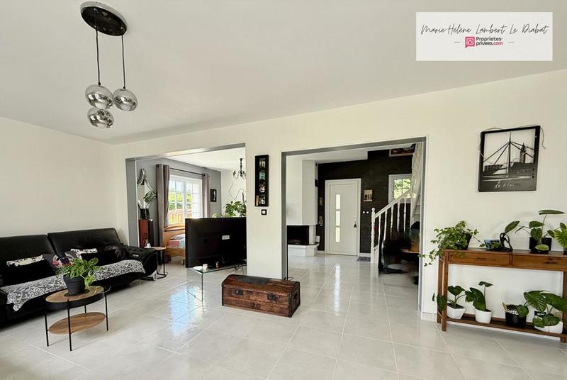 Maison - 170 m² - 6 pièces