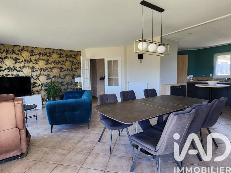 Maison - 111 m² - 6 pièces