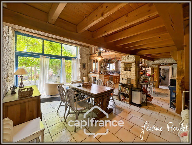 Maison en pierre - 181 m² - 6 pièces