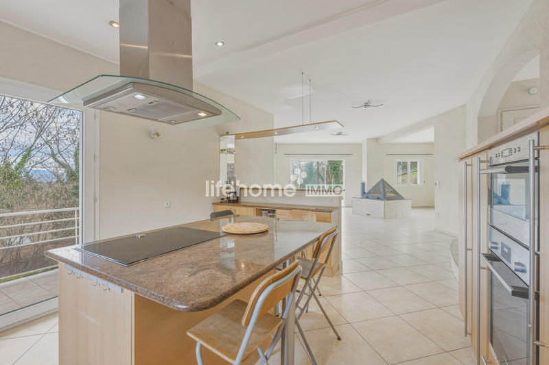 Maison - 173 m² - 7 pièces