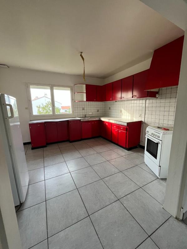Maison - 94 m² - 5 pièces