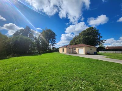 Maison - 90 m² - 5 pièces