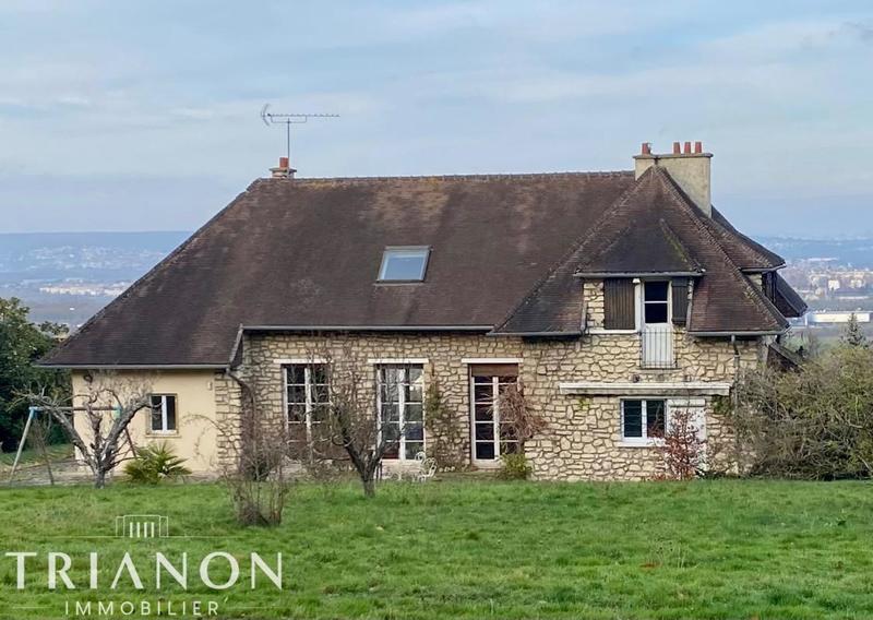 Maison - 290 m² - 9 pièces
