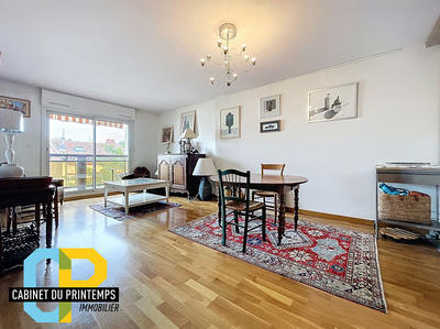 Appartement - 102 m² - 4 pièces