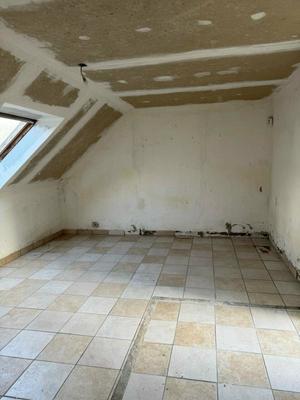 Local d'activité / Entrepôt - 160 m²