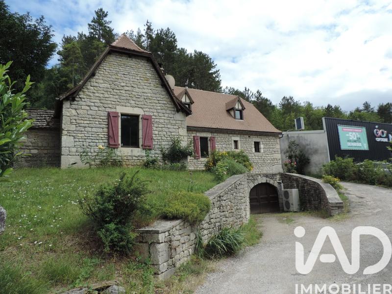 Maison - 155 m² - 6 pièces