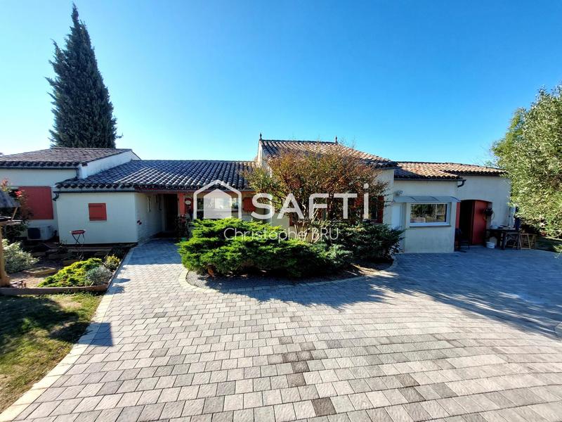 Maison - 215 m² - 6 pièces