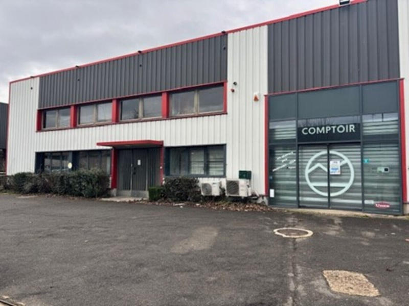 Local d'activité / Entrepôt - 1 026 m²