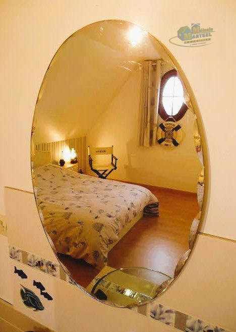 Maison - 220 m² - 10 pièces