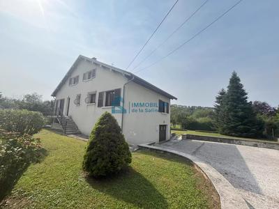 Maison - 168 m² - 7 pièces