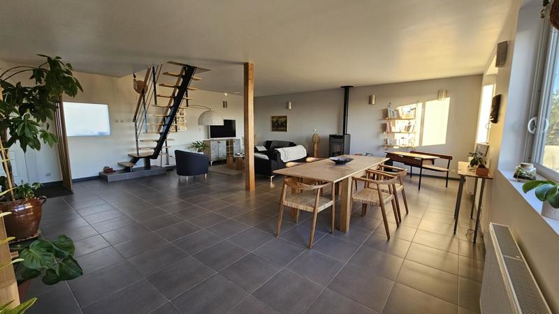 Maison - 162 m² - 7 pièces