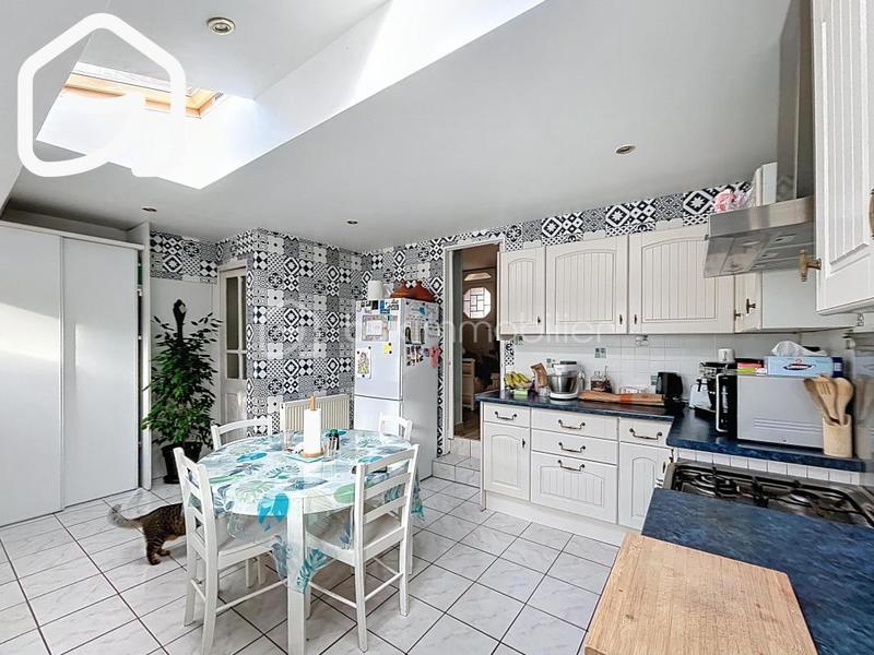 Maison en pierre - 102 m² - 5 pièces