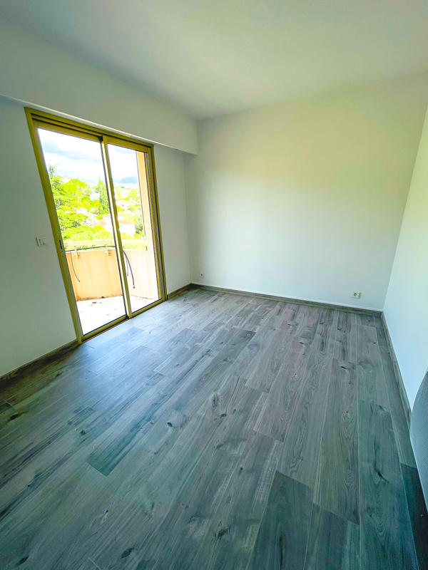 Appartement - 120 m² - 4 pièces