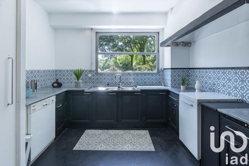 Maison - 320 m² - 10 pièces