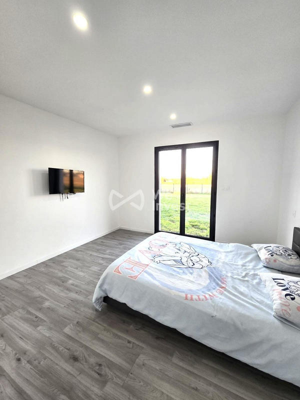 Maison traditionnelle - 145 m² - 5 pièces