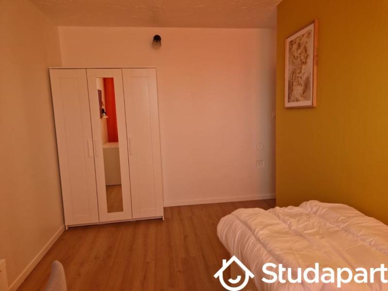 Chambre - 9 m² - 1 pièce