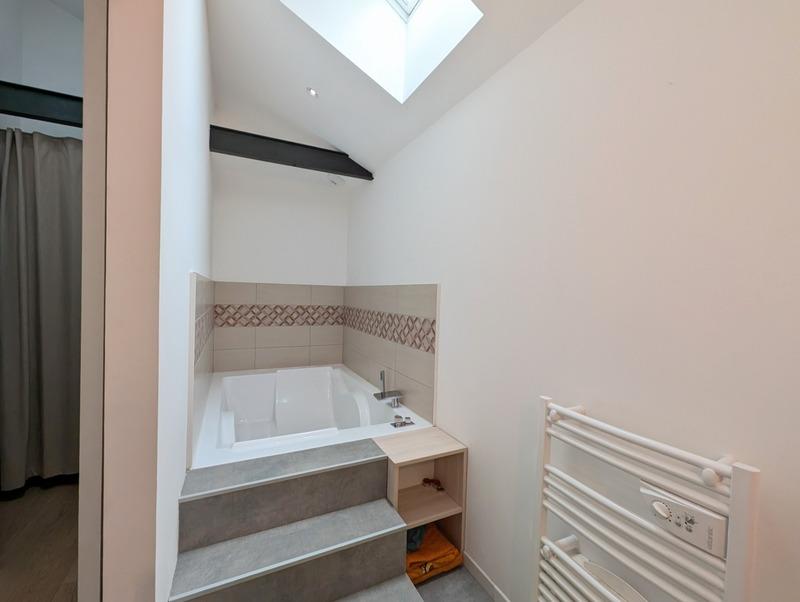 Maison - 137 m² - 6 pièces