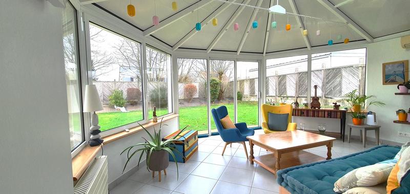 Pavillon - 160 m² - 6 pièces