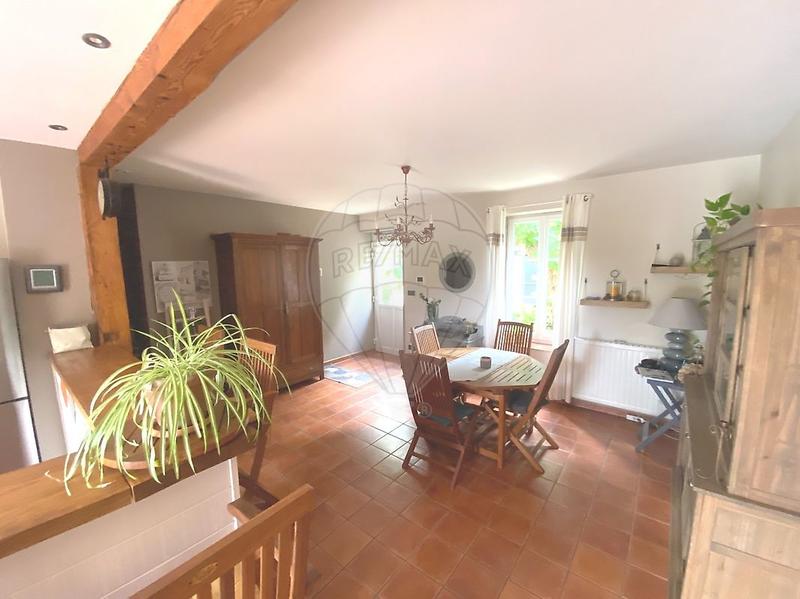 Propriété - 158 m² - 6 pièces