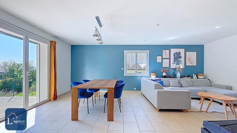 Maison - 277 m² - 6 pièces