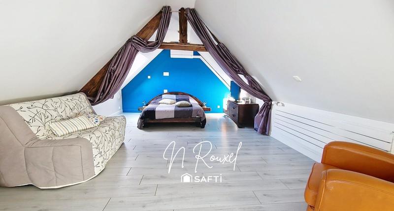 Maison - 280 m² - 12 pièces