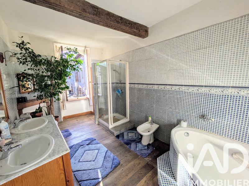 Maison de village - 198 m² - 7 pièces