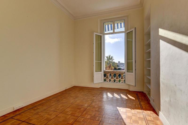 Appartement - 139 m² - 5 pièces