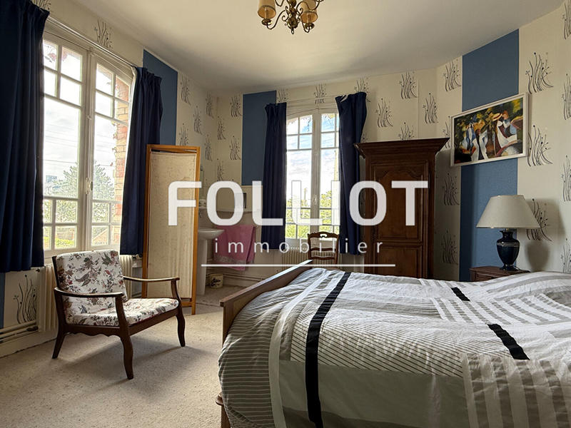 Maison - 158 m² - 9 pièces