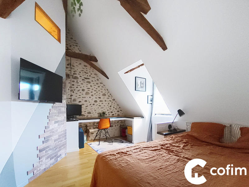 Maison - 372 m² - 7 pièces