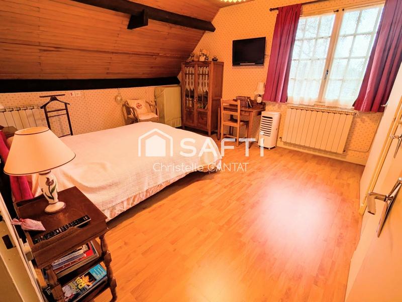 Maison - 263 m² - 7 pièces