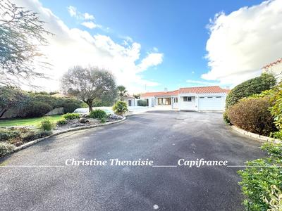 Maison - 163 m² - 5 pièces