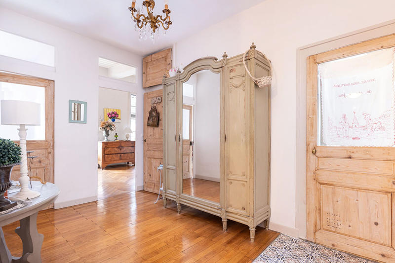 Appartement - 140 m² - 5 pièces