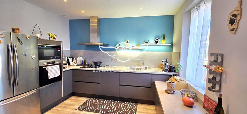 Mas - 554 m² - 26 pièces