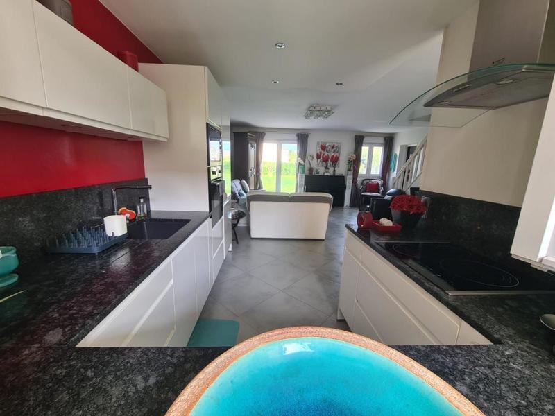 Appartement - 81 m² - 4 pièces