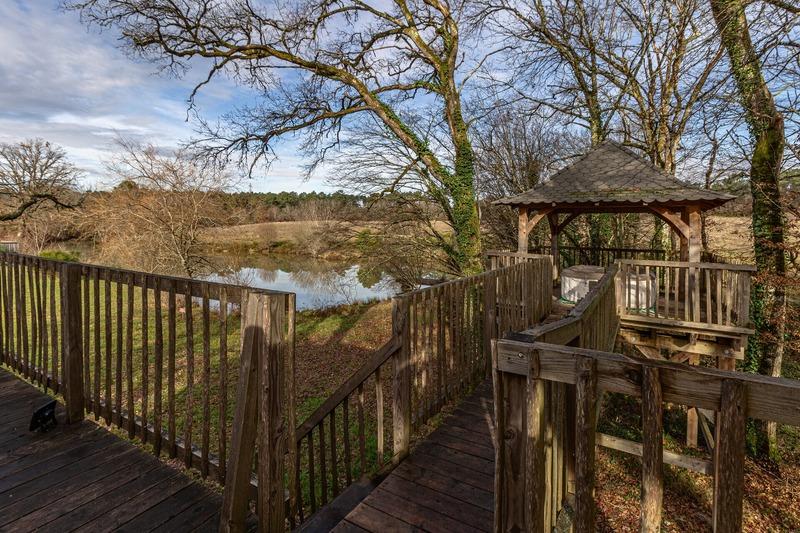 Propriété - 564 m² - 16 pièces