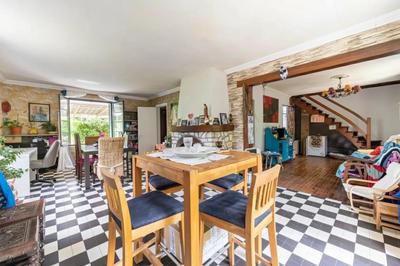 Maison - 110 m² - 4 pièces