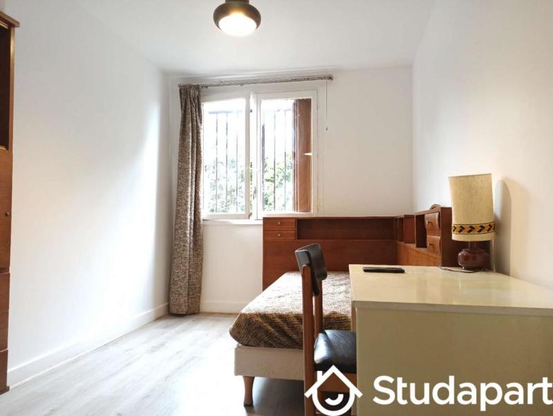 Chambre - 11 m² - 1 pièce