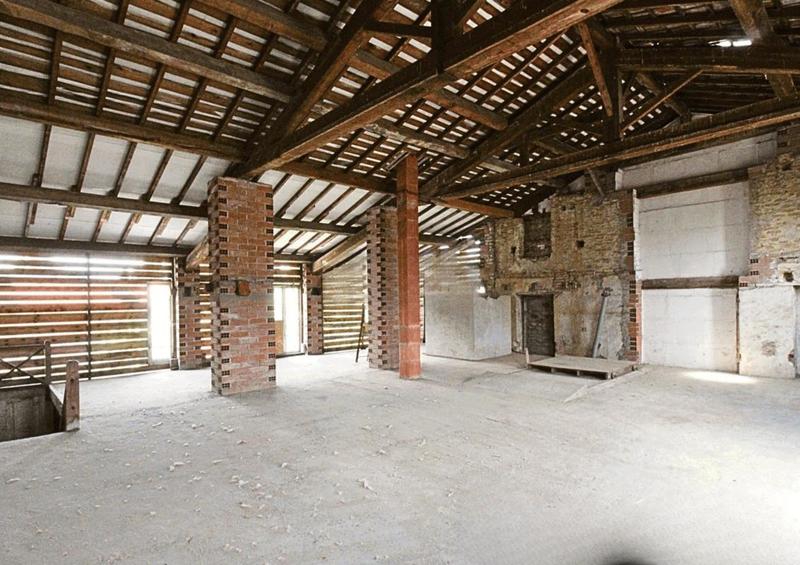 Maison - 210 m² - 3 pièces