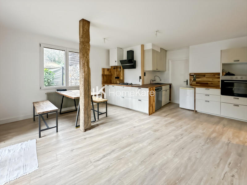 Maison - 180 m² - 6 pièces