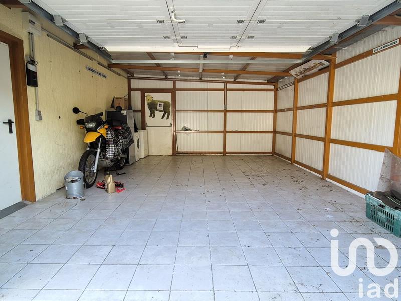 Maison - 331 m² - 5 pièces