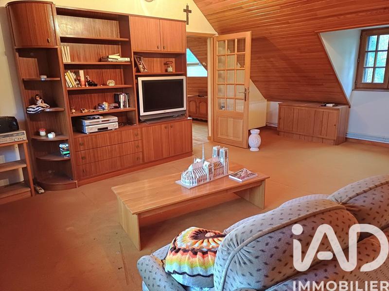 Maison - 230 m² - 8 pièces