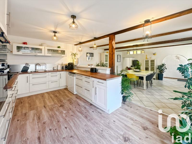 Maison - 178 m² - 7 pièces