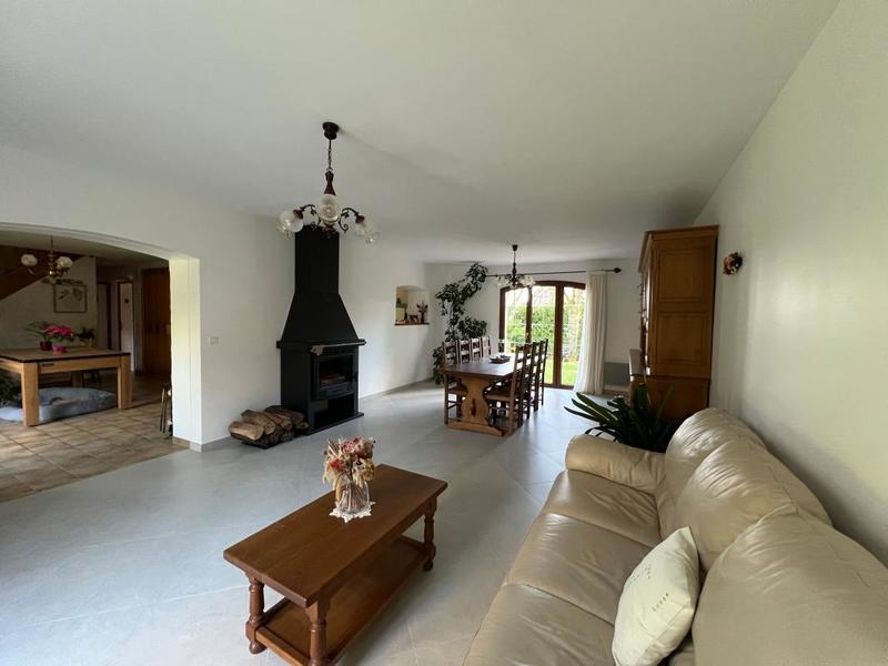 Villa - 185 m² - 6 pièces