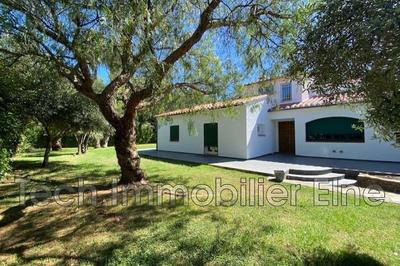 Villa - 306 m² - 8 pièces