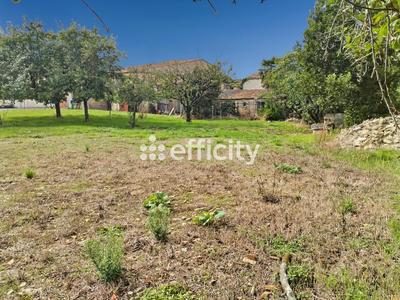 Maison - 282 m² - 1 pièce