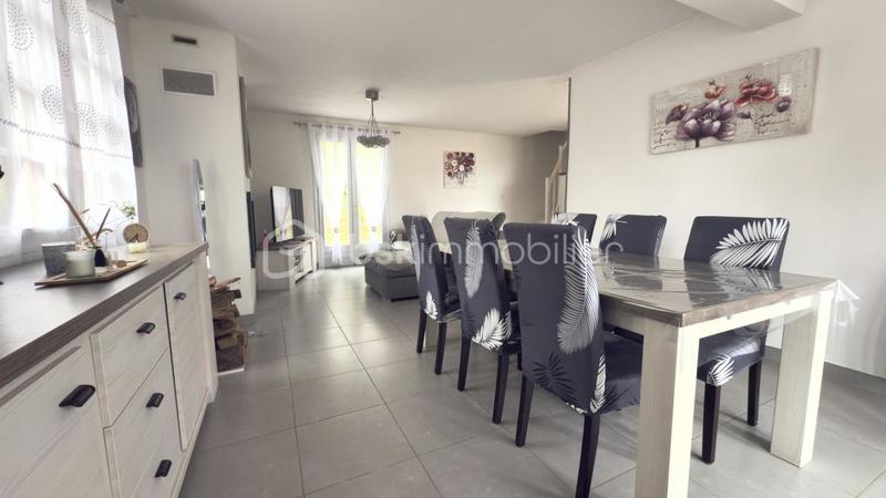 Pavillon - 90 m² - 6 pièces