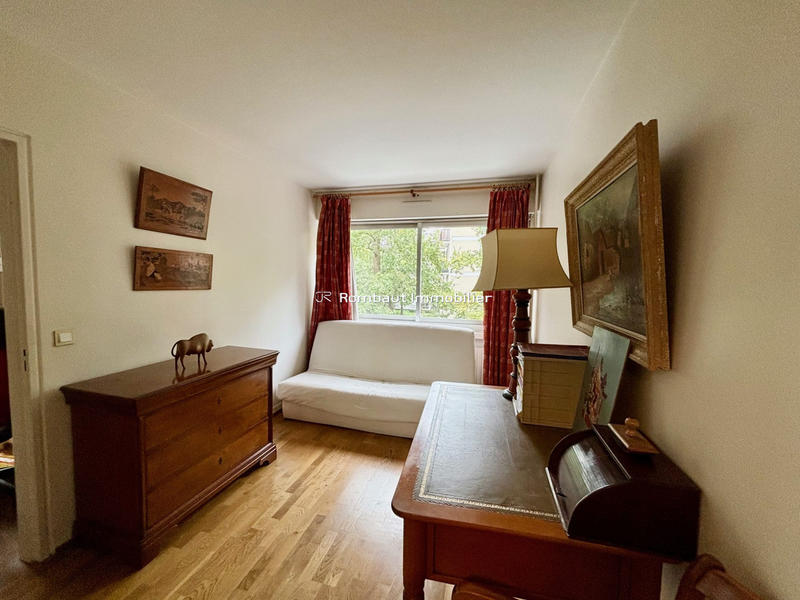 Appartement - 85 m² - 5 pièces