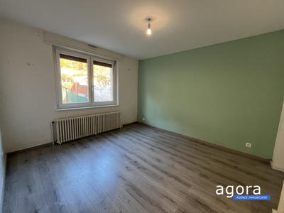 Maison - 106 m² - 5 pièces