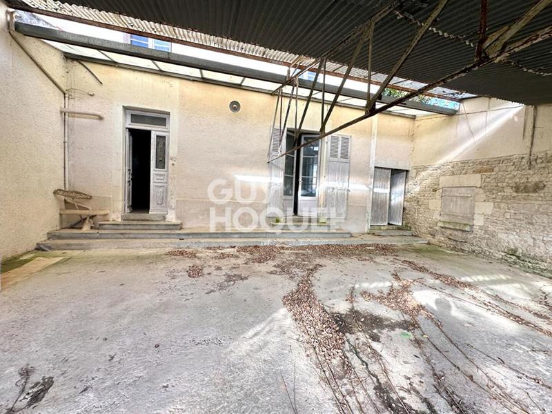 Maison - 216 m² - 8 pièces