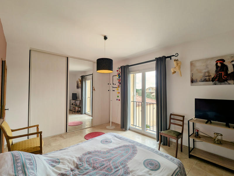 Villa - 196 m² - 6 pièces